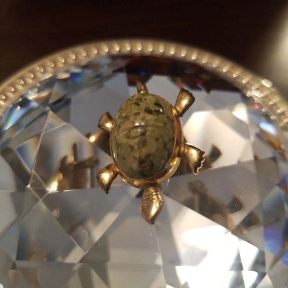 Genuine Green Agate Scarab Turtle Brooch